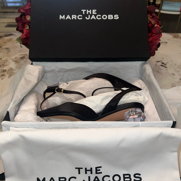 NIB MARC JACOBS Womens Black The Slingback Toe Sculpted Heel Leather Pumps 36 - Picture 5 of 12